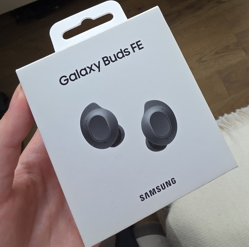 Samsung Galaxy Buds FE Wireless Earbuds